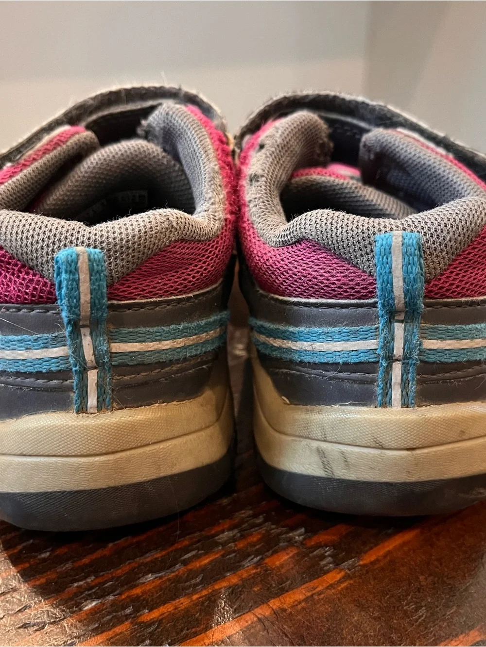 Keen Targhee Sport Kids Fuschia and Gray Hook-and-Loop Active Shoes